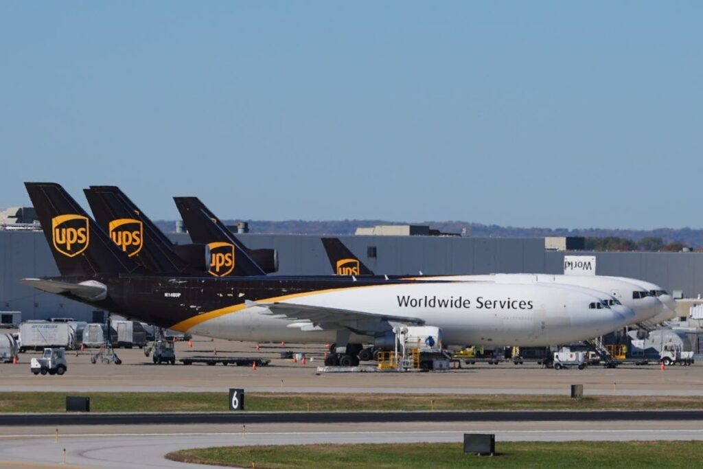 Ups grounds planes after deadly crash