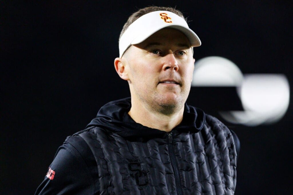 USC’s Lincoln Riley Finally Addresses Florida, Penn State Rumors USC’s Lincoln Riley Finally Addresses Florida, Penn State Rumors