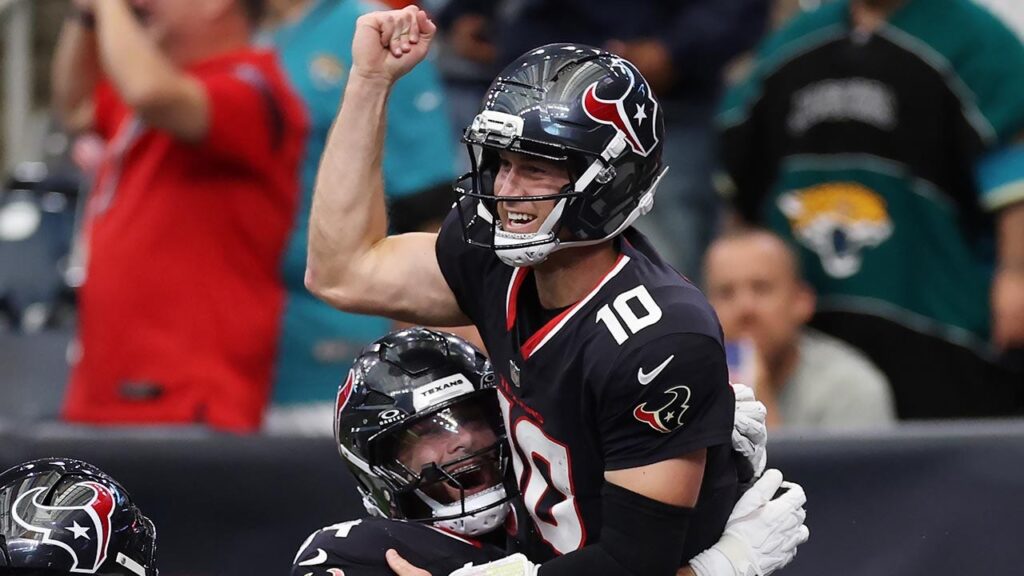 Texans score 26 fourth-quarter points to complete dramatic comeback victory over Jaguars Texans score 26 fourth-quarter points to complete dramatic comeback victory over Jaguars