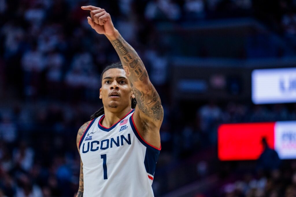 How to Watch UConn vs Illinois: Live Stream NCAA College Basketball, TV Channel