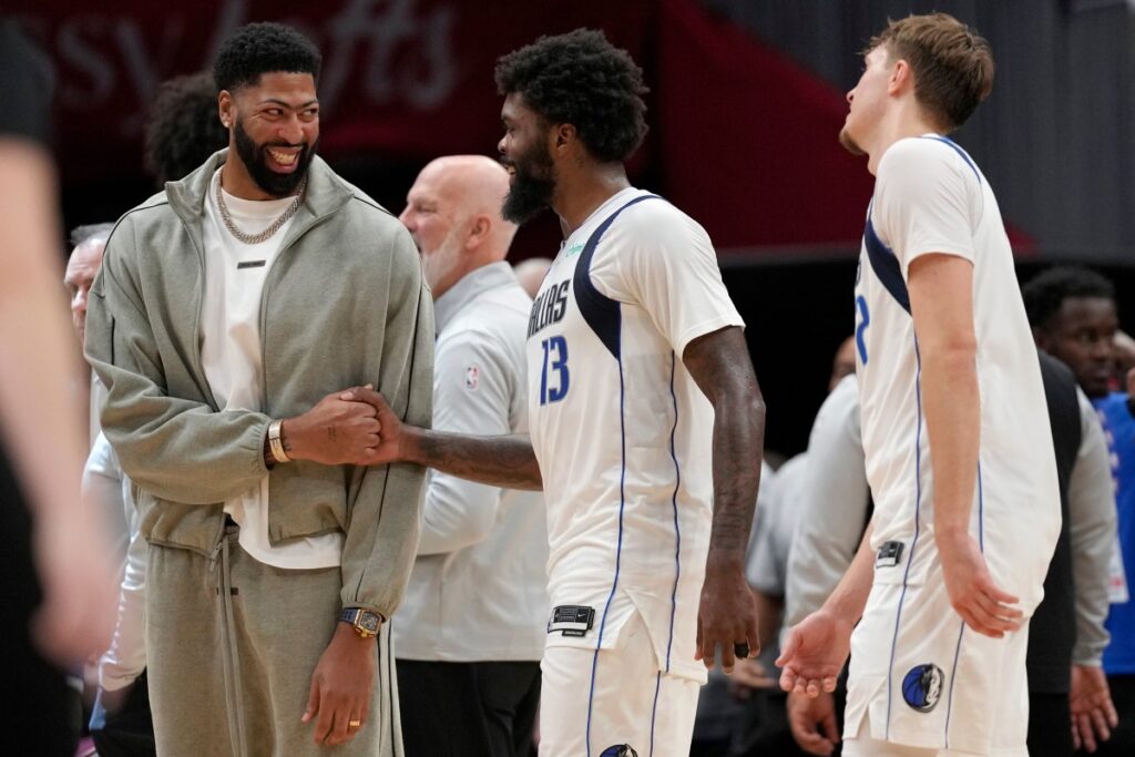 Mavericks Get Major Update on Anthony Davis Ahead of Lakers Clash Mavericks Get Major Update on Anthony Davis Ahead of Lakers Clash