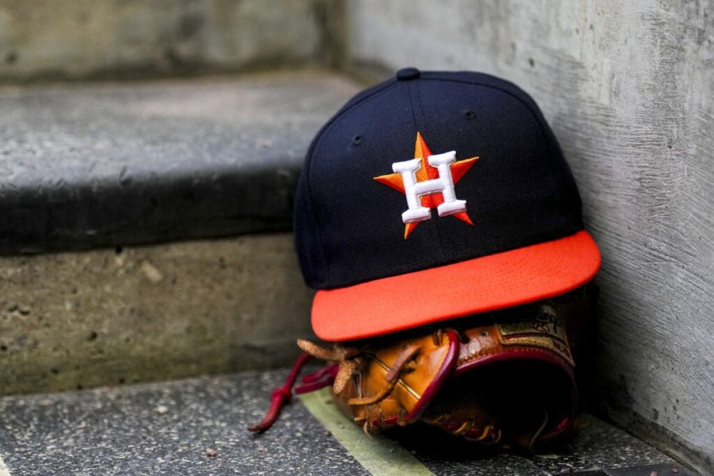 Astros Star Projected To Sign 7-Year, 9M Mega-Deal Astros Star Projected To Sign 7-Year, 9M Mega-Deal