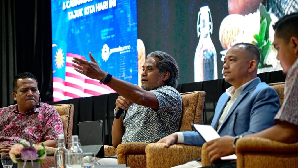 Former Malaysia health minister Khairy attends UMNO event amid talk of return to party Former Malaysia health minister Khairy attends UMNO event amid talk of return to party