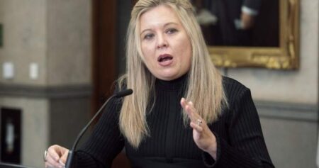 Conservatives want to ‘amend the heck’ out of border bill’s asylum rules