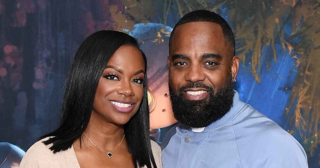 RHOA’s Kandi Burruss and Todd Tucker Spend Thanksgiving Together Amid Divorce RHOA’s Kandi Burruss and Todd Tucker Spend Thanksgiving Together Amid Divorce