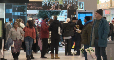 Canadians say they’ll spend less, shop earlier for the holidays: BMO