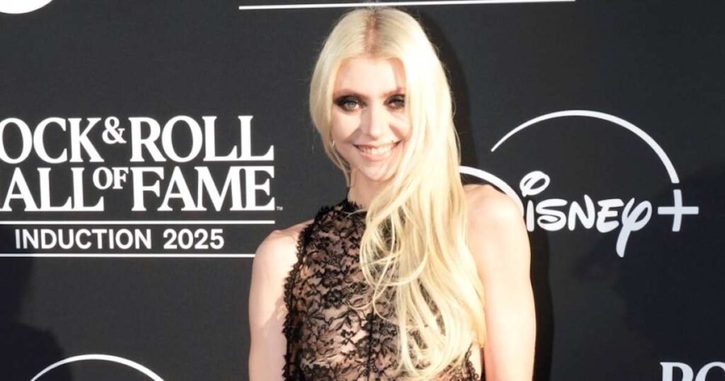 ‘Gossip Girl’ Alum Taylor Momsen Wows in Nipple-Bearing Gown at Rock & Roll Hall of Fame Induction