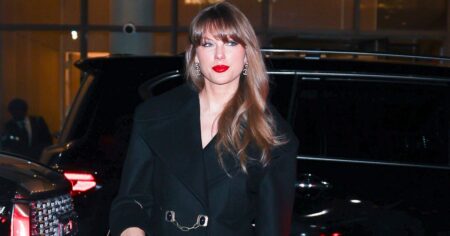 Taylor Swift Wore the Quintessential Fall Sweater Look We’re Adding to Cart STAT