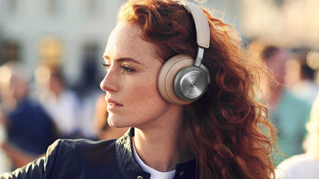 Best Noise-Canceling Headphones for Black Friday/Cyber Monday 2025