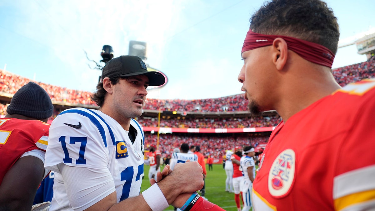 Daniel Jones and Patrick Mahomes