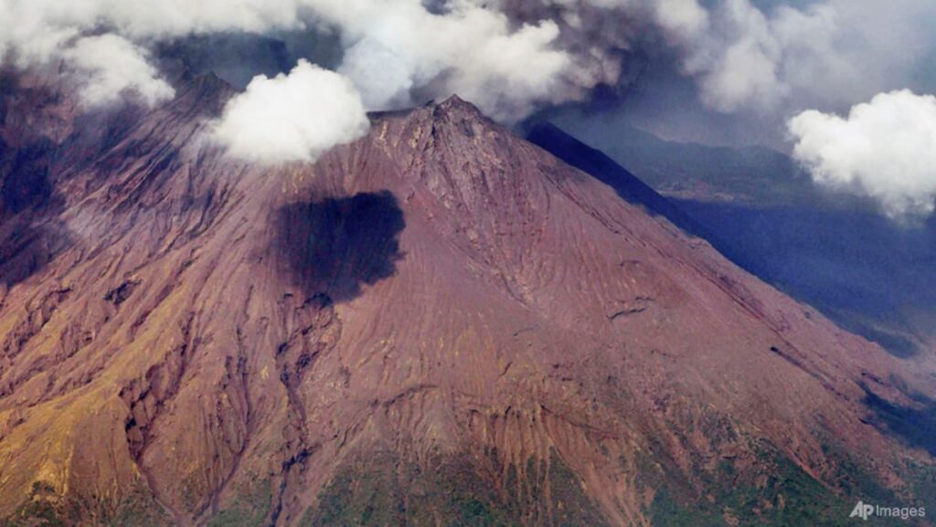 Ashfall warning in Japan as volcano erupts Ashfall warning in Japan as volcano erupts
