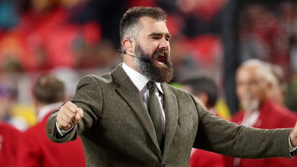 Jason Kelce sends Eagles fans into frenzy, shirtless in belly-bucking competition before Black Friday game Jason Kelce sends Eagles fans into frenzy, shirtless in belly-bucking competition before Black Friday game