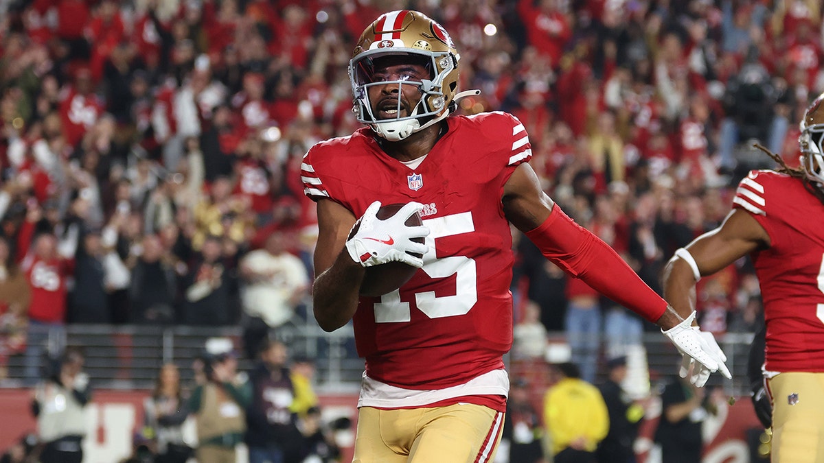 Jauan Jenning scores touchdown