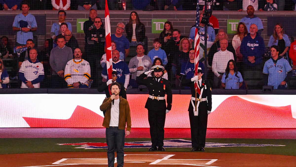 Noah Reid sings the Canadian anthem
