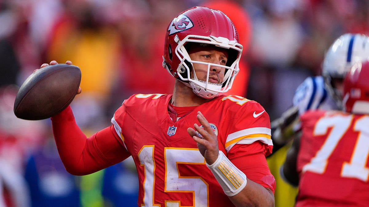 Patrick Mahomes takes on the Colts