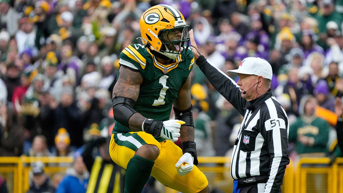 Micah Parsons celebrates a sack