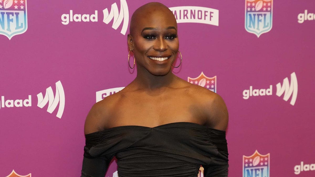 Justine Lindsay on a red carpet