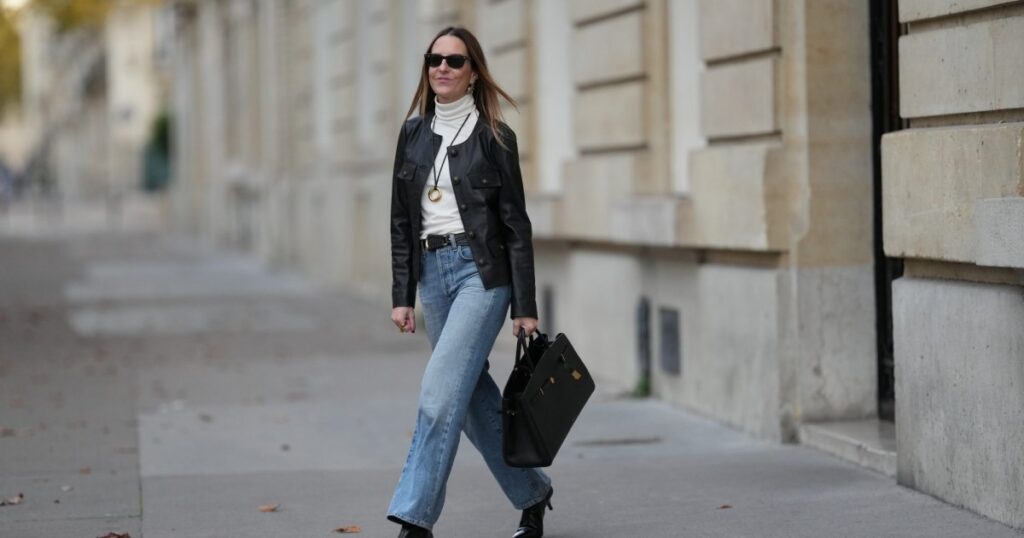 Sweatpant Jeans Are the Comfy Denim Trend Taking Over This Fall — Shop Our Fave 17 Pairs