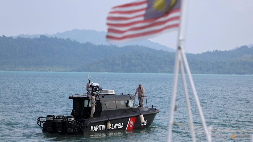 Malaysia, Thailand resume search for missing Rohingya after deadly boat sinking