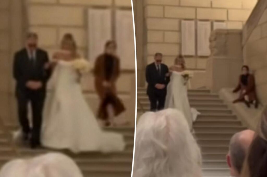 Wedding coordinator slammed for crashing bride’s moment: ‘Ruined the moment’ Wedding coordinator slammed for crashing bride’s moment: ‘Ruined the moment’