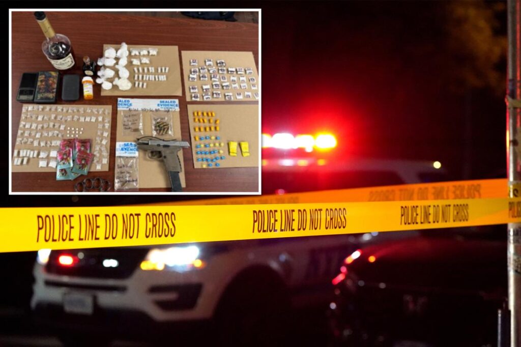 Convicted killer busted again after NYPD cops spotted him drinking in his car – and found loaded gun inside Convicted killer busted again after NYPD cops spotted him drinking in his car – and found loaded gun inside