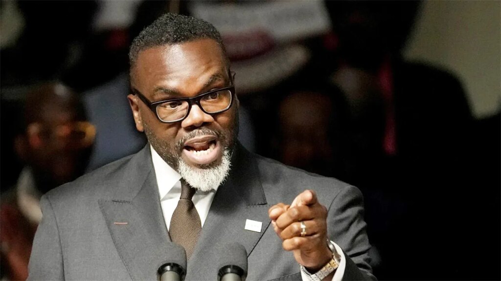 Brandon Johnson’s progressive tax push puts Chicago on brink of rare shutdown as mayor weighs veto