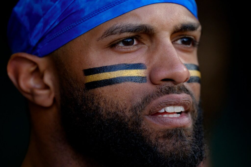 Yankees Tabbed to Sign M All-Star Willi Castro For Defense