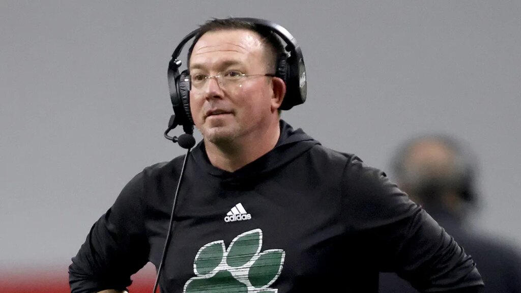 Ohio University hires coach to replace Brian Smith, who had controversial exit from school