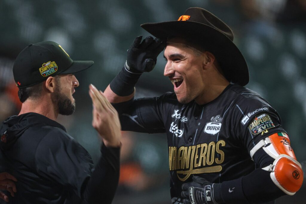 Yankees Sign Ex-Padres Prospect After MVP Season in Mexico: Report