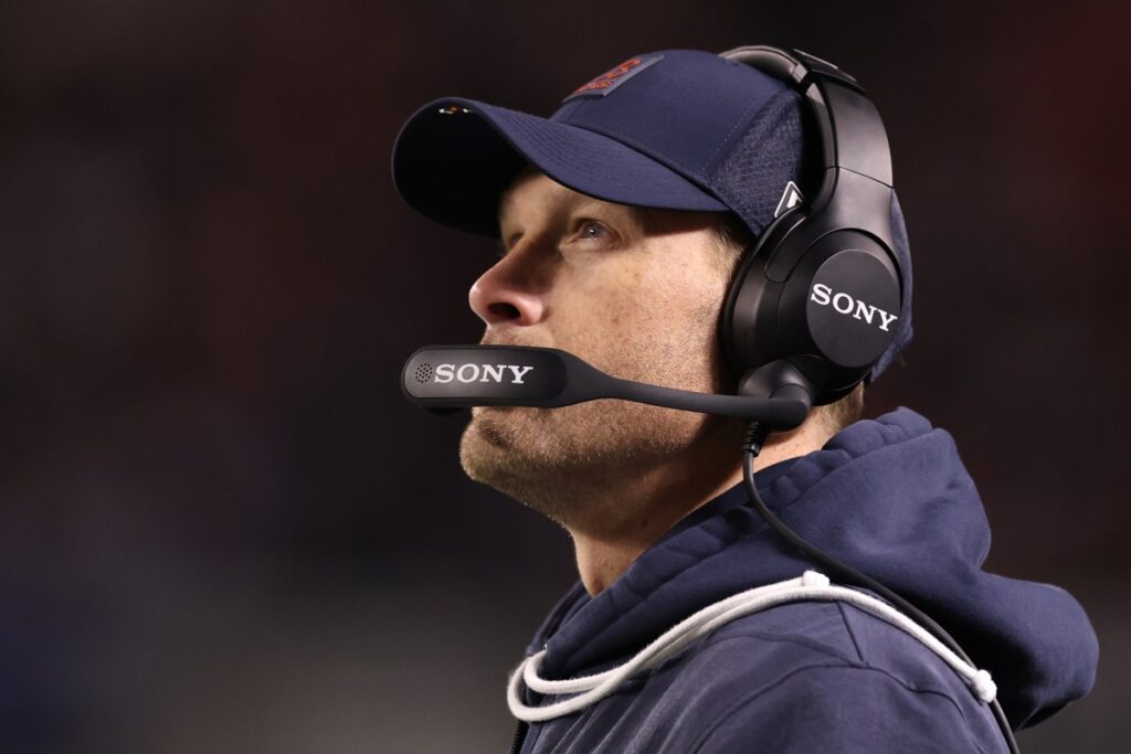 Ben Johnson Assigns Blame for Failure of Final Play in Bears’ Loss to 49ers Ben Johnson Assigns Blame for Failure of Final Play in Bears’ Loss to 49ers