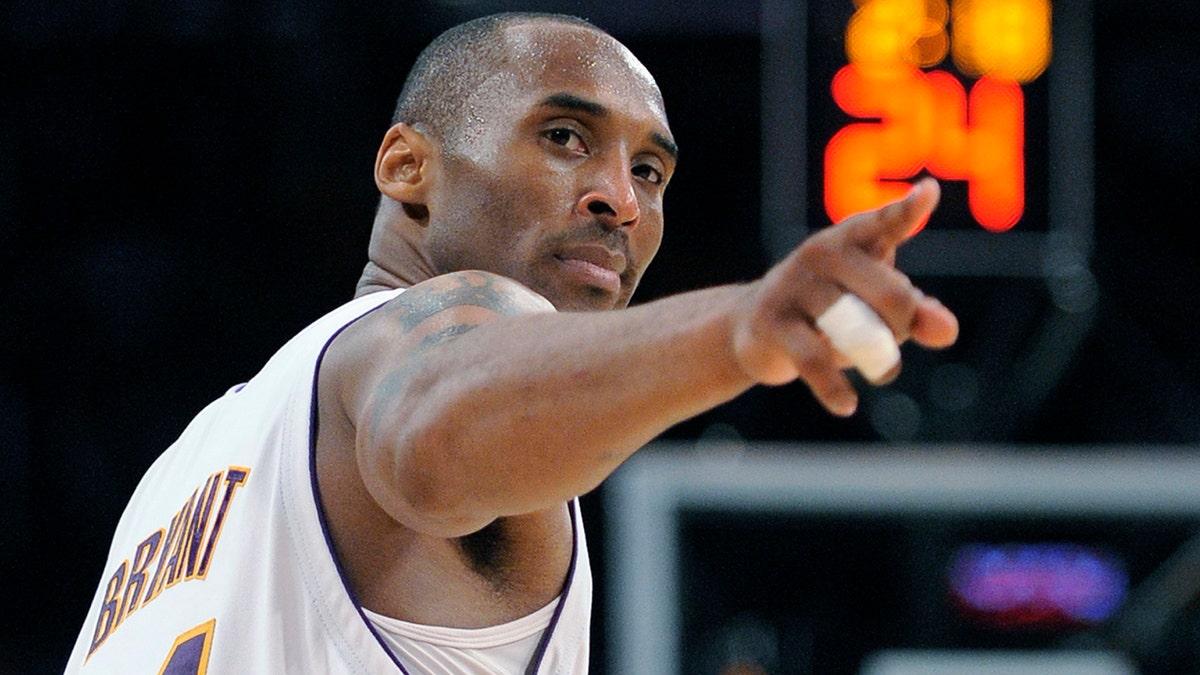 Kobe Bryant points