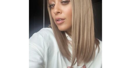 Tia Mowry Debuts a Major Hair Transformation With Honey Blonde Highlights and a Lob