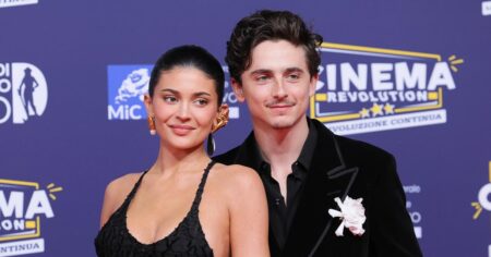 Timothee Chalamet Teases Girlfriend Kylie Jenner’s Christmas Gift and Vows ‘It’ll Be Good’