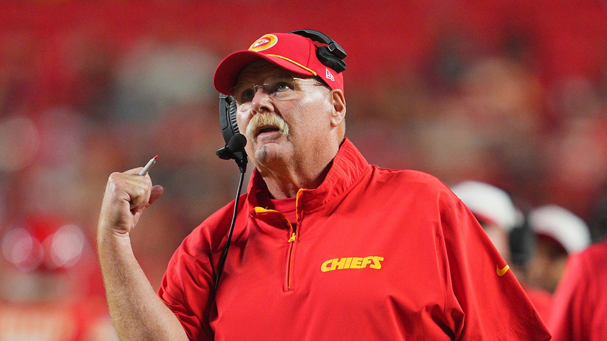 Andy Reid coaches a game