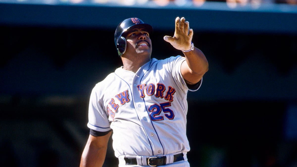 New York Mets right fielder Bobby Bonilla in action at the plate against the Florida Marlins at Dolphin Stadium during the 1999 season. 