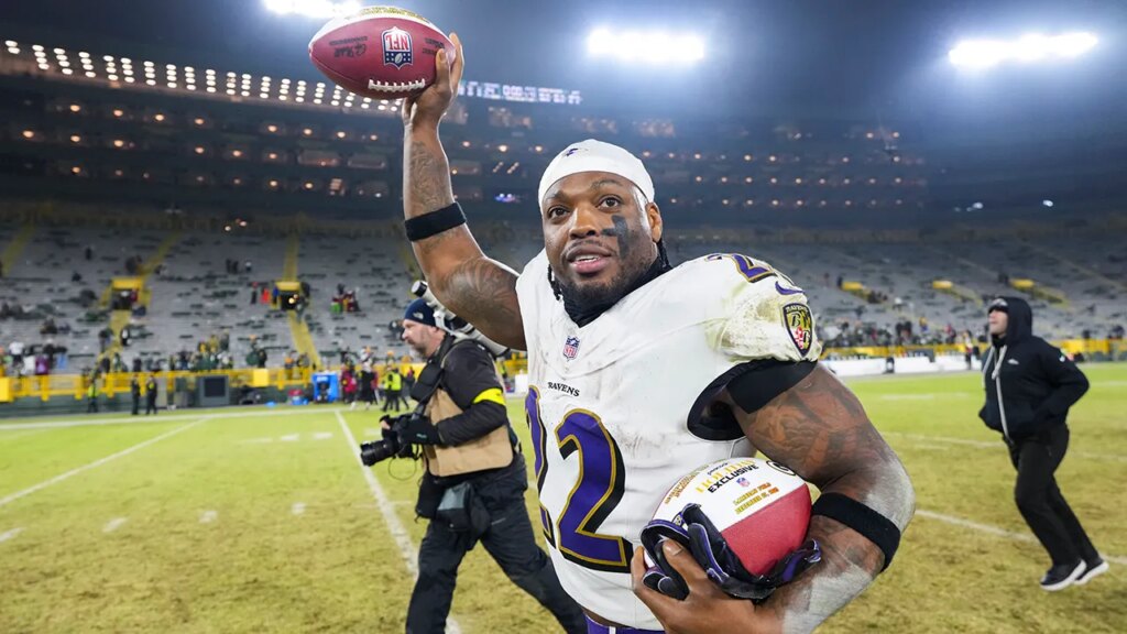 NFL Week 17 scores: AFC North, NFC South up for grabs as playoff picture almost complete