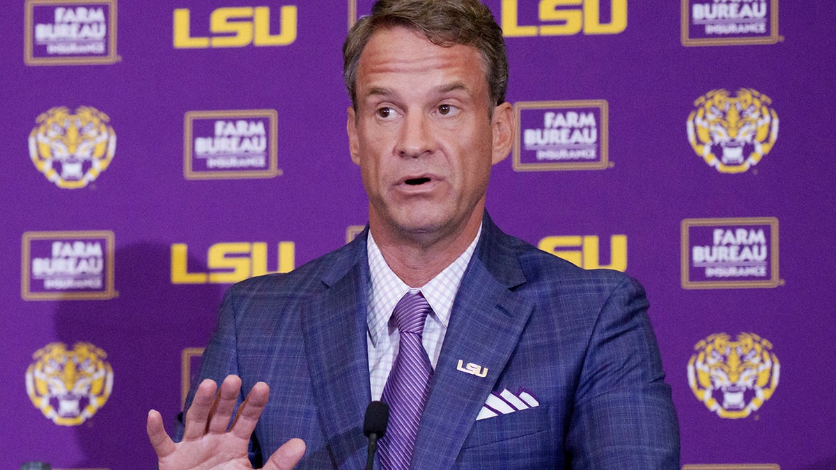 Lane Kiffin talks to the media