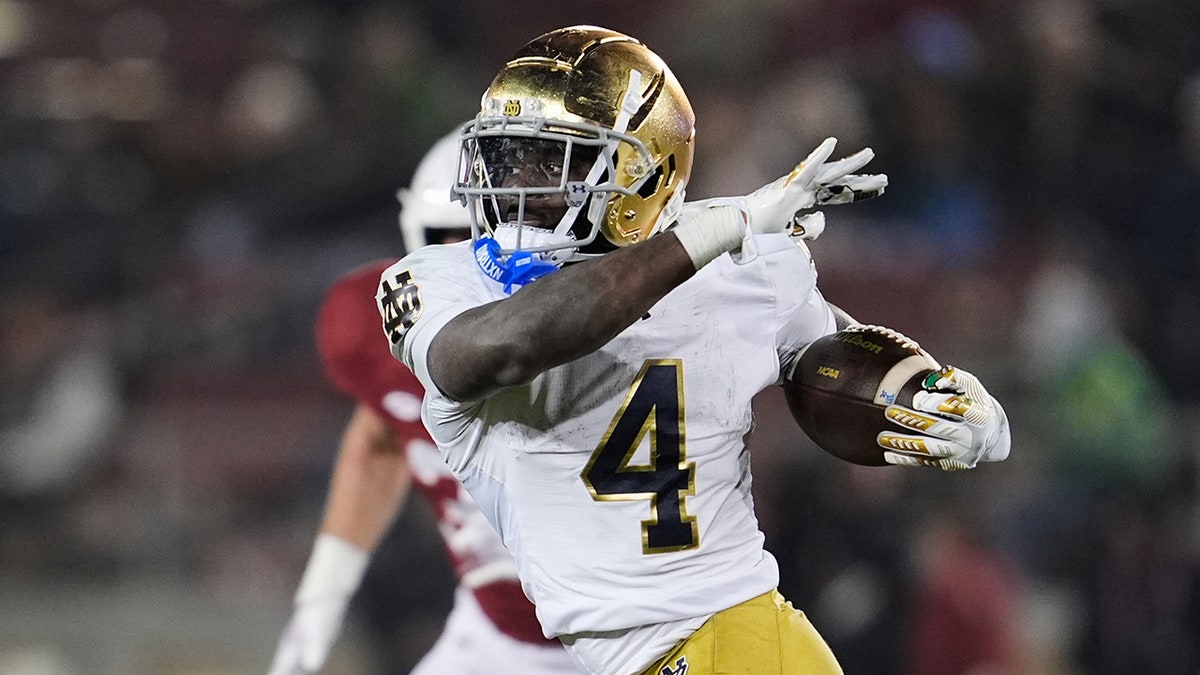 Jeremiyah Love makes a move