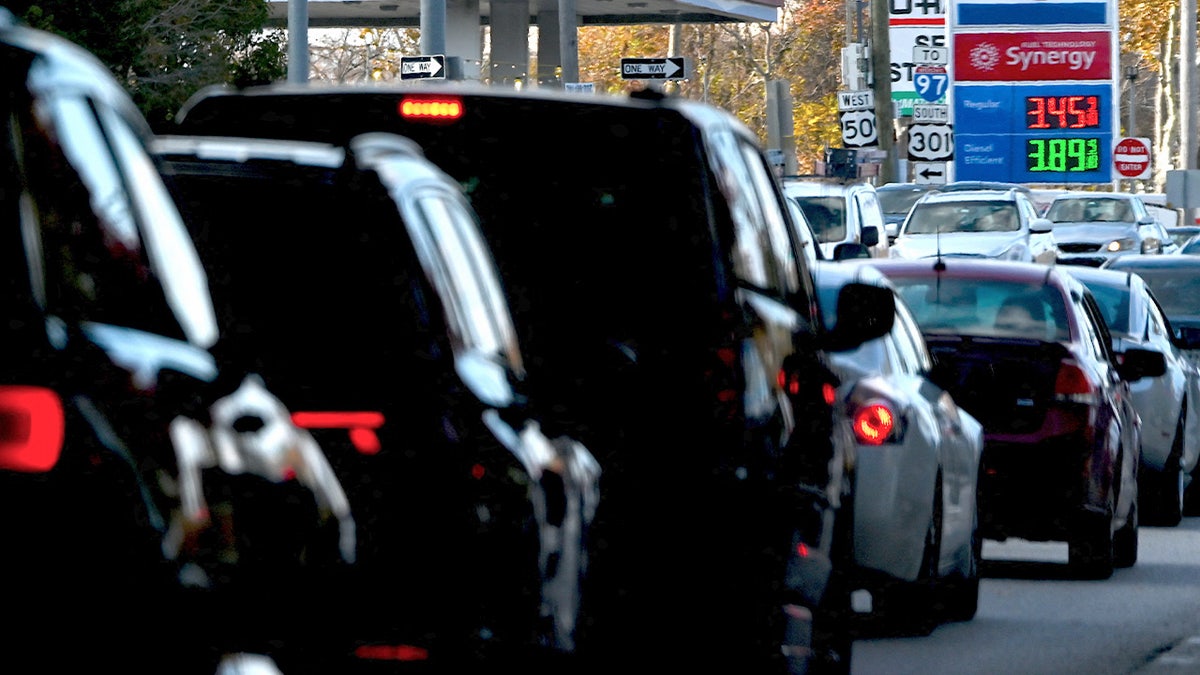Cars lined up for gas