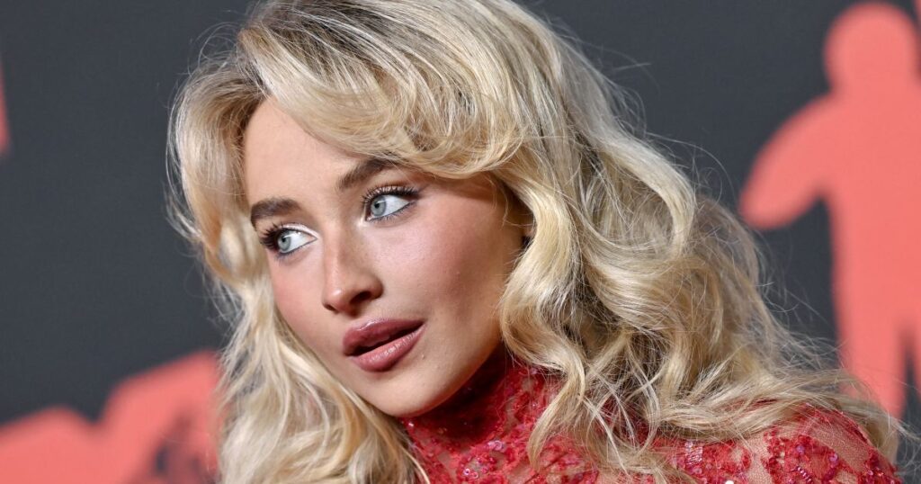 Sabrina Carpenter Wears the Lash-Lengthening Mascara Shoppers Call ‘Worth Every Penny’