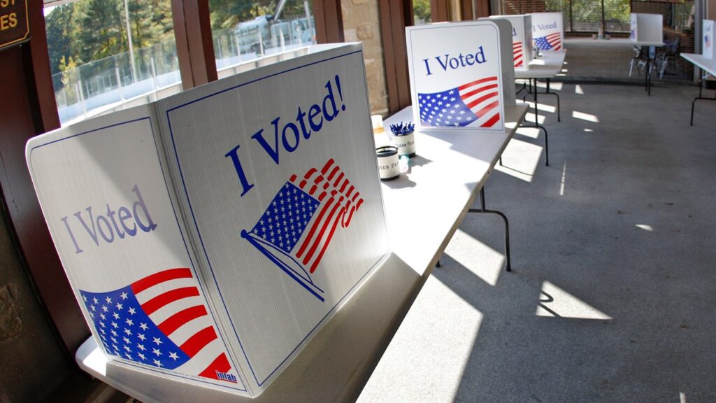 GOP poised to overtake Democrats on voter rolls in key swing state after years of Dem dominance