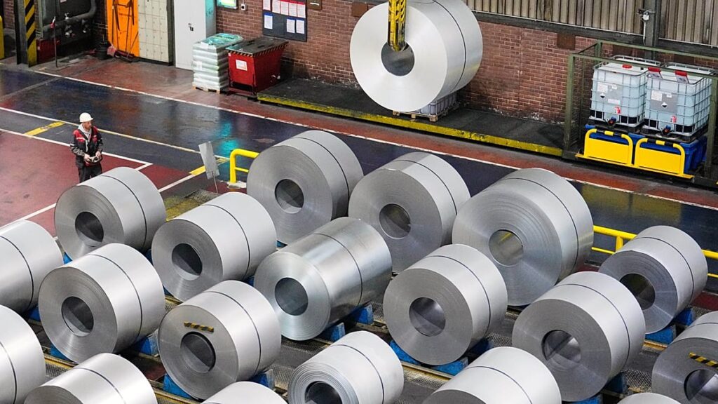 EU exporters of heavy goods to start paying for their CO2 emissions