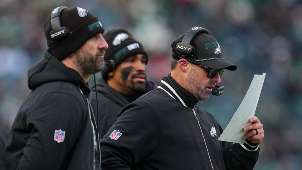Eagles Fire Coach Days After Playoff Loss to 49ers: Report
