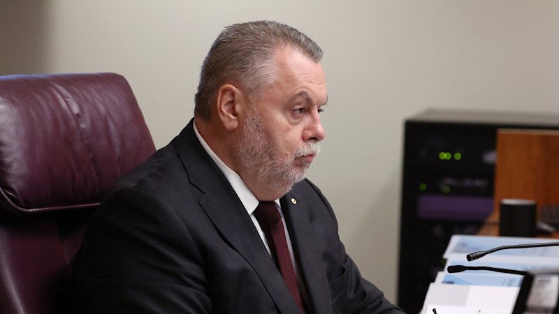 CFMEU inquiry gears up for public hearing rush to reporting deadline CFMEU inquiry gears up for public hearing rush to reporting deadline