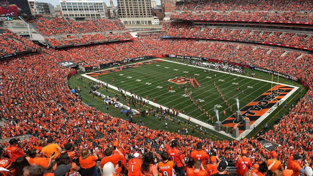 Kim Wood, NFL’s first full-time strength coach and weight training pioneer, dead at 80 Kim Wood, NFL’s first full-time strength coach and weight training pioneer, dead at 80