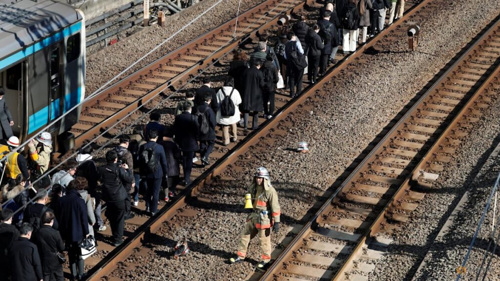 Power outage halts Tokyo commuter train lines, affecting 673,000 passengers