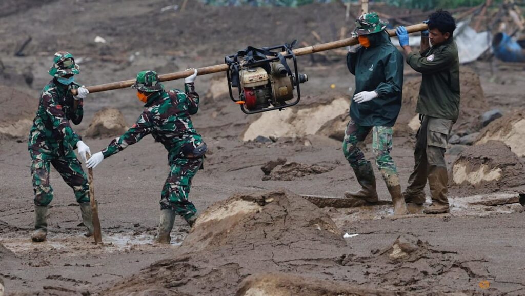 Indonesia landslide death toll rises to 34, dozens missing Indonesia landslide death toll rises to 34, dozens missing