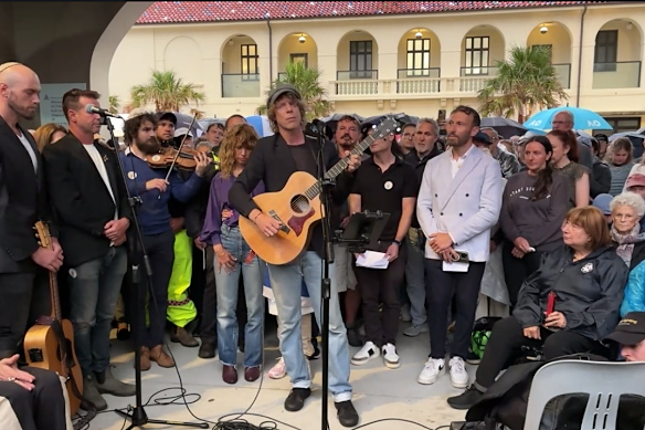 Performers sang songs in Hebrew – and also one dedicated to 10-year-old Matilda at the January 11 final daily Bondi attack vigil.