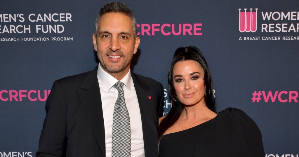 Kyle Richards Addresses Rumors She’s Reconciling With Estranged Husband Mauricio Umansky Kyle Richards Addresses Rumors She’s Reconciling With Estranged Husband Mauricio Umansky