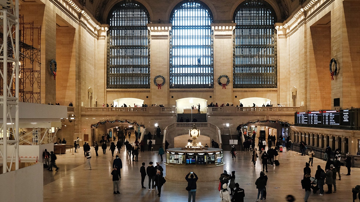 grand central holiday season